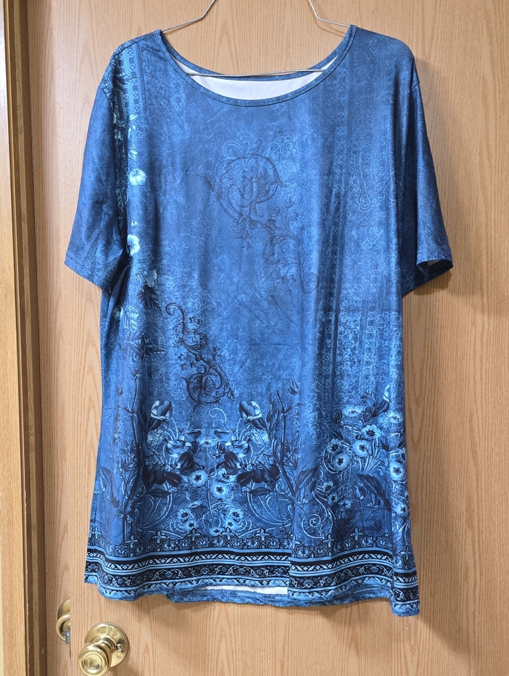 Blue Floral Short-Sleeve Women's Top
